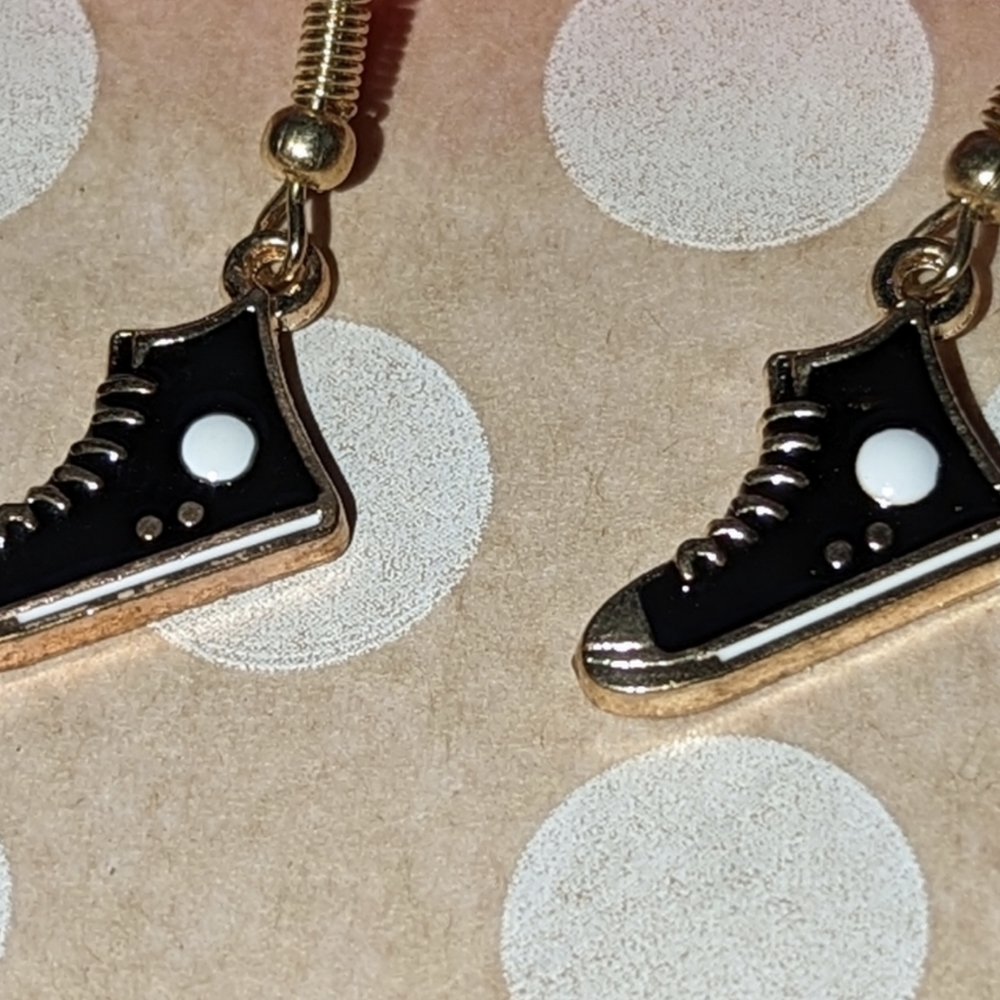 Converse inspired drop earrings